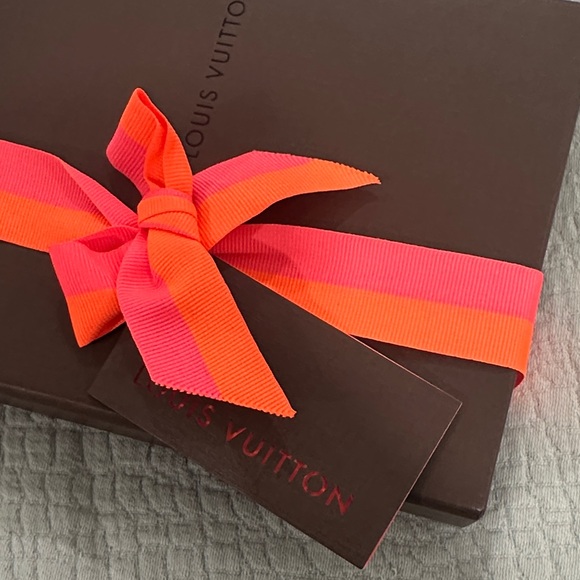 Louis Vuitton Brown Box with Neon Pink and Neon Orange Ribbon - Picture 3 of 5